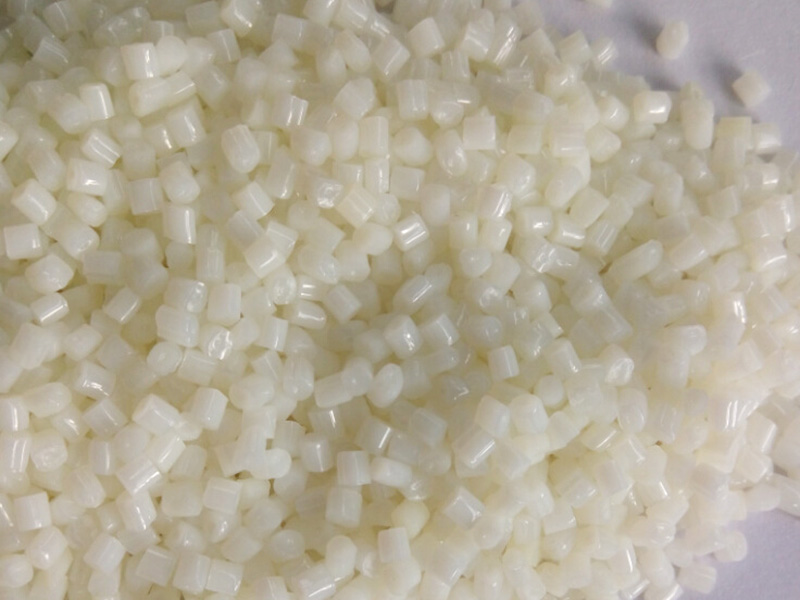 PA46跟PBT啥區(qū)別？性能對比！